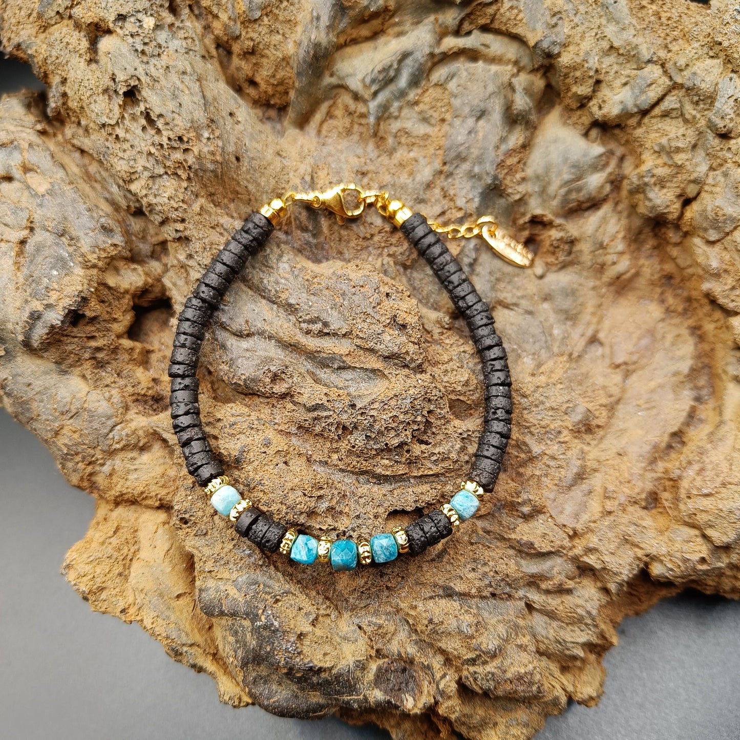 Apatít og Hraunsteina Armband